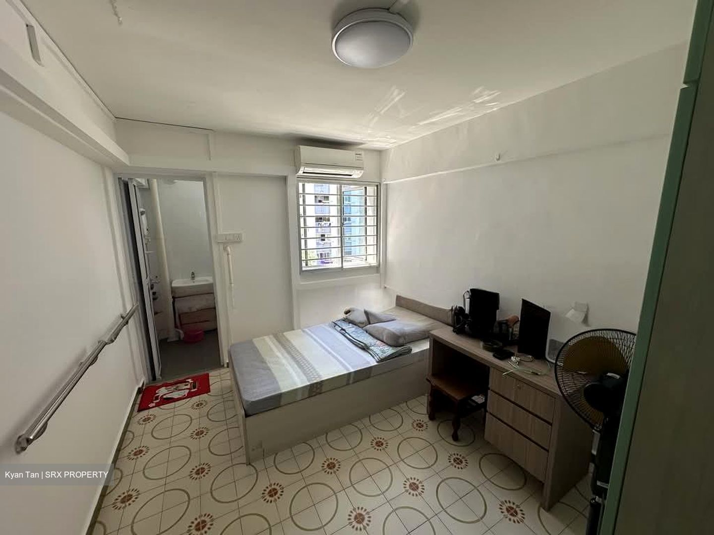 Blk 214 Bedok Town Centre (Bedok), HDB 3 Rooms #569319521